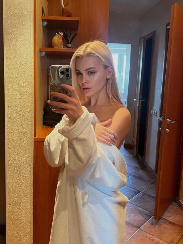 Полина